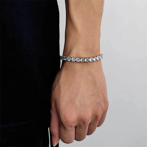 Cubic Zirconia Tennis Chain Bracelet – Bold Gold Look for Streetwear Lovers
