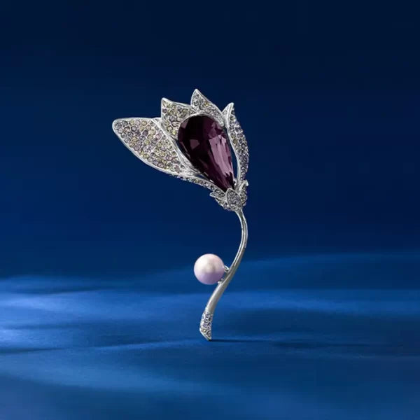 New Women’s Crystal Brooch