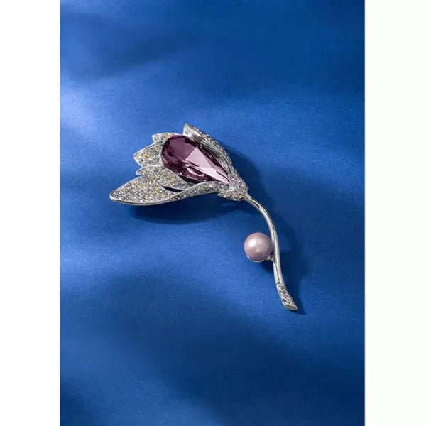 New Women’s Crystal Brooch
