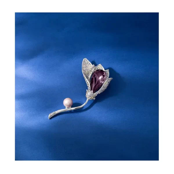 New Women’s Crystal Brooch