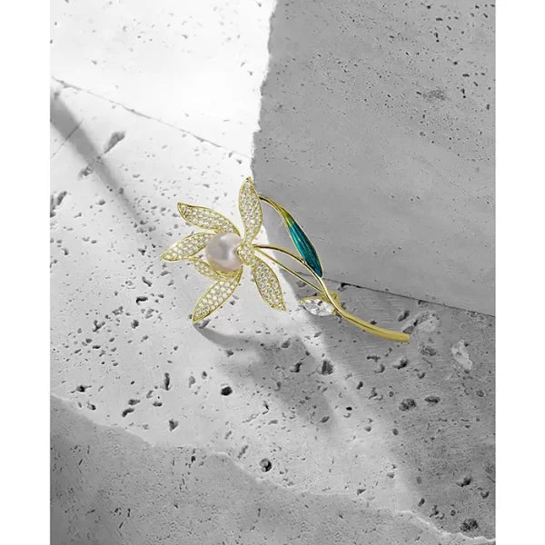 Women’s Floral Brooch Freshwater Simulated Pearl Brooch