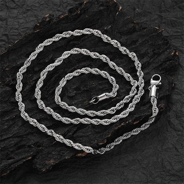 Twisted Stainless Steel Chain Necklace – Unisex Gold-Plated Piece