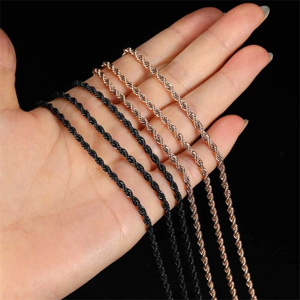 Twisted Stainless Steel Chain Necklace – Unisex Gold-Plated Piece